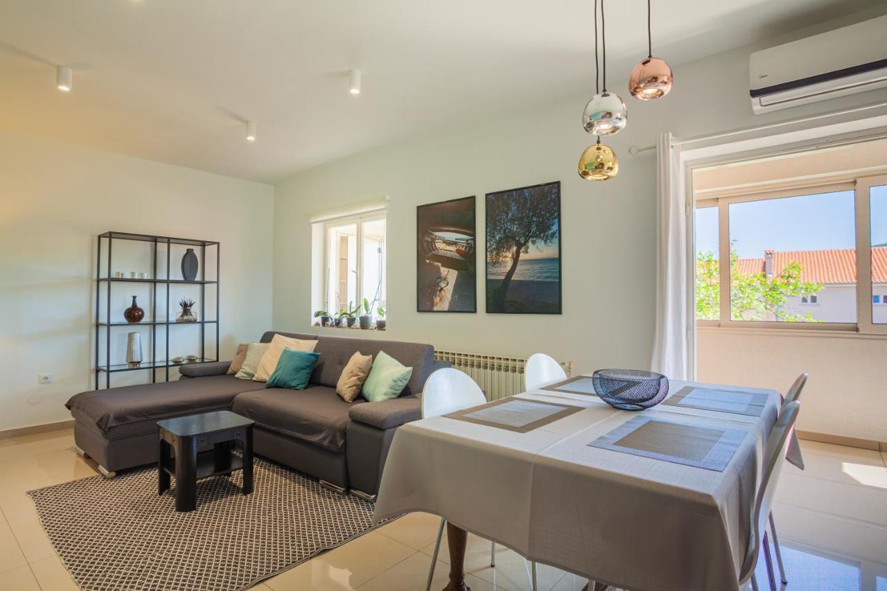 Apartman Petra Cres Exteriér fotografie
